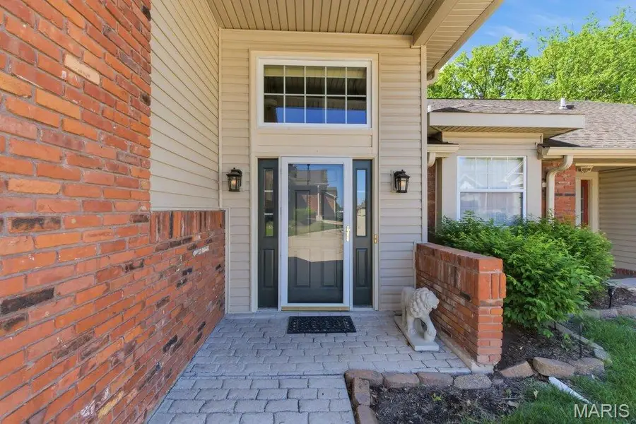 12940 Springdale Village Drive, Saint Louis, MO 63146 - #2