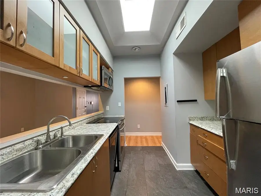 5621 Waterman Boulevard #5, Saint Louis, MO 63112 - #2