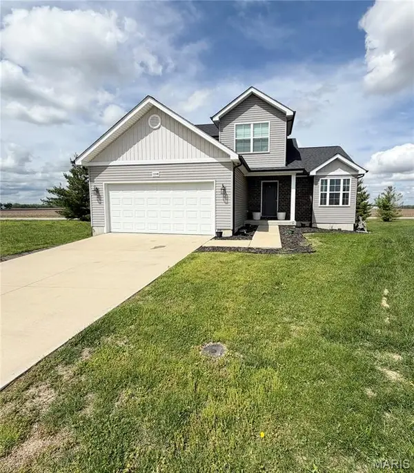 1228 Lear Lane, Mascoutah, IL 62258