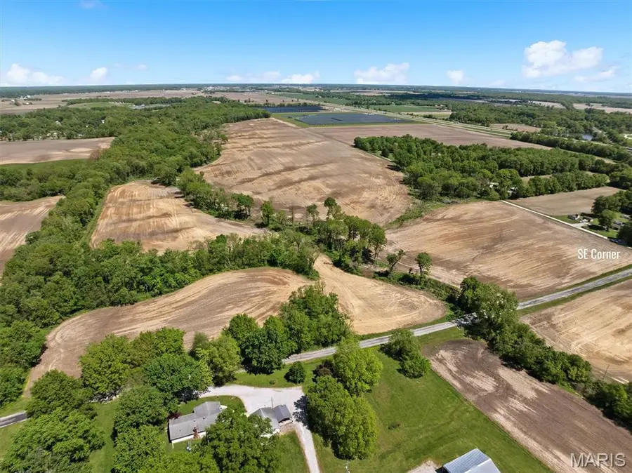 390 3rd Street, Staunton, IL 62088 - #3