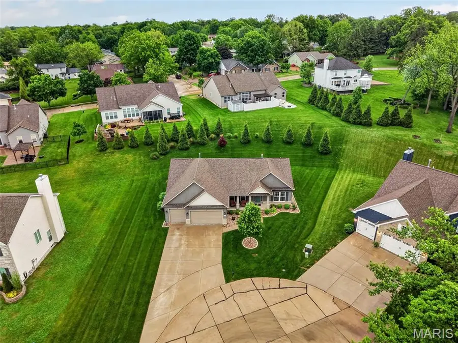 2 Kandahar Court, Saint Charles, MO 63303 - #3