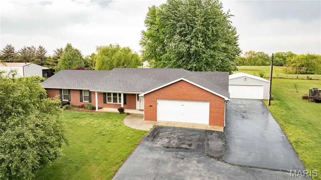 31822 Irish Lane, Brighton, IL 62012 - #1