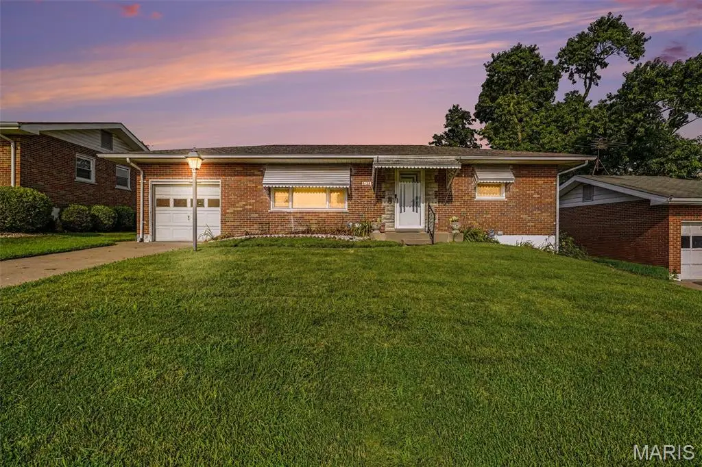5125 Wallingford Drive, Ferguson, MO 63121 - #1