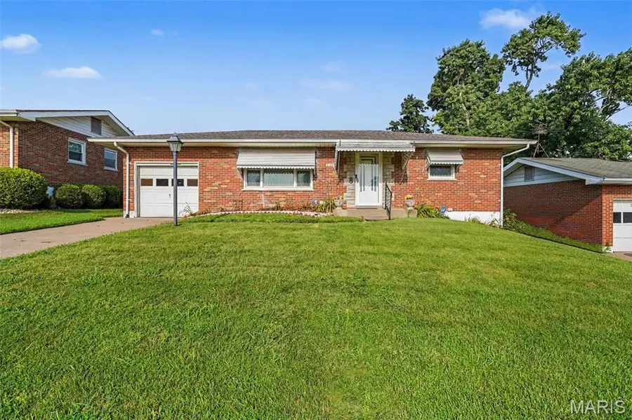 5125 Wallingford Drive, Ferguson, MO 63121 - #2