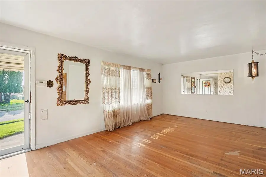 5125 Wallingford Drive, Ferguson, MO 63121 - #3