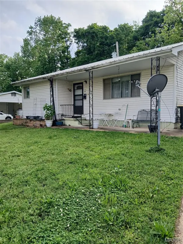 901 Maple Street, Doniphan, MO 63935