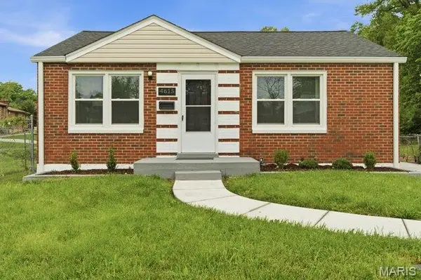 4615 Hatz Street, Northwoods, MO 63121