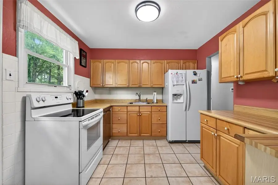 457 Vail Court, Ballwin, MO 63021 - #2