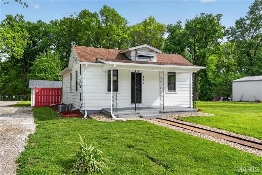 336 Penn Street, Belleville, IL 62223 - #3