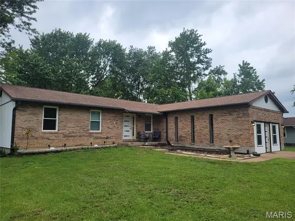 1125 Vicksburg Drive, Festus, MO 63028