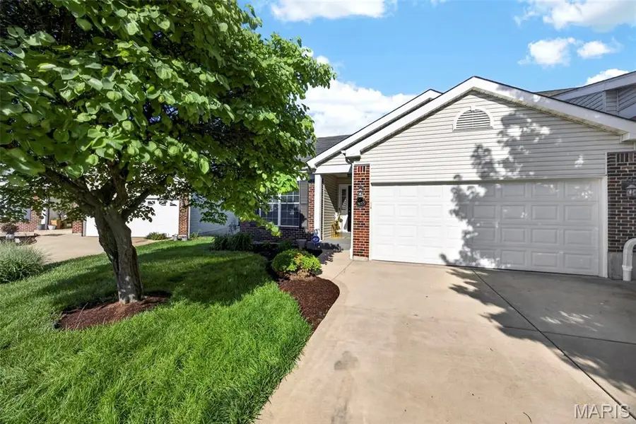 455 Prevot Avenue, Saint Charles, MO 63303 - #3