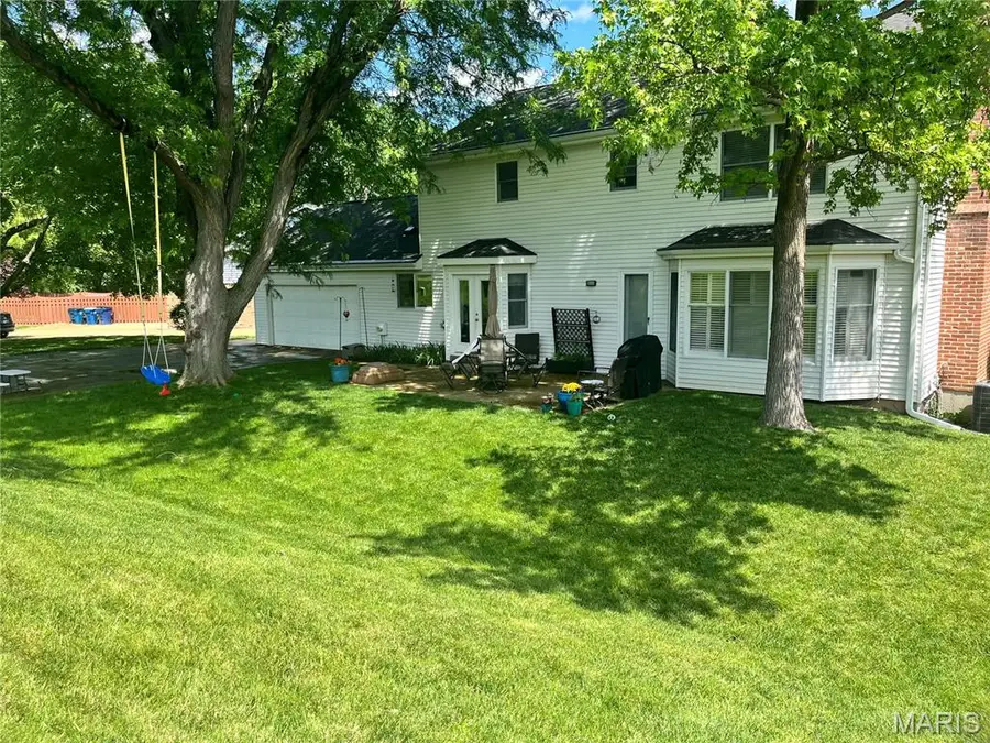 1907 Dovercliff Court, Chesterfield, MO 63017 - #2
