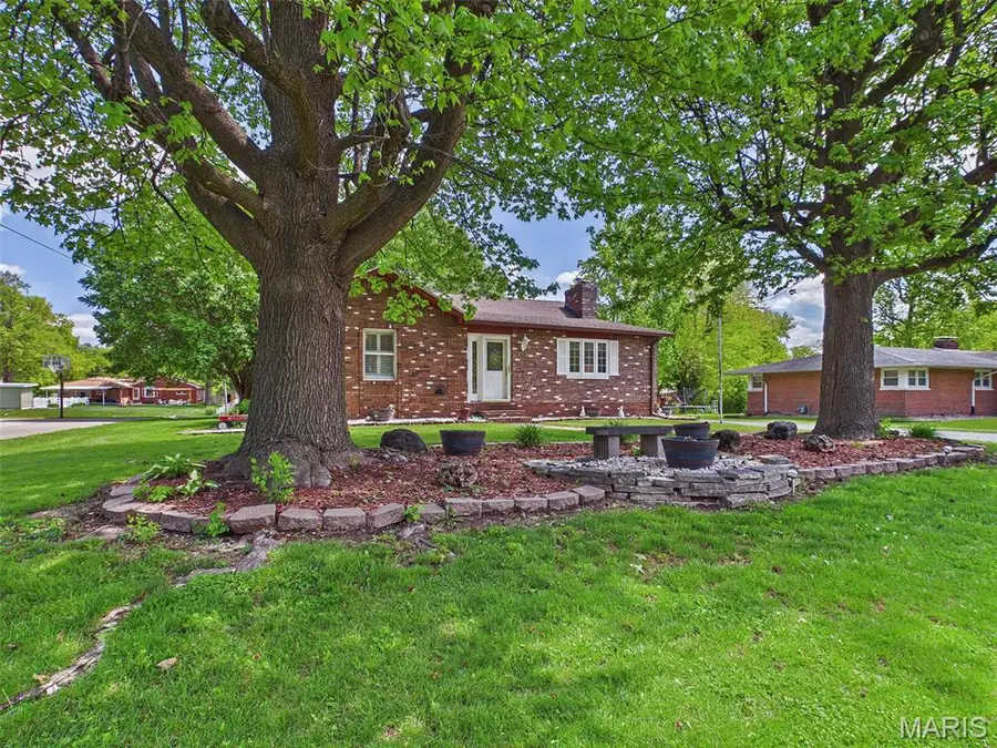 258 Norwood Place, East Alton, IL 62024 - #2