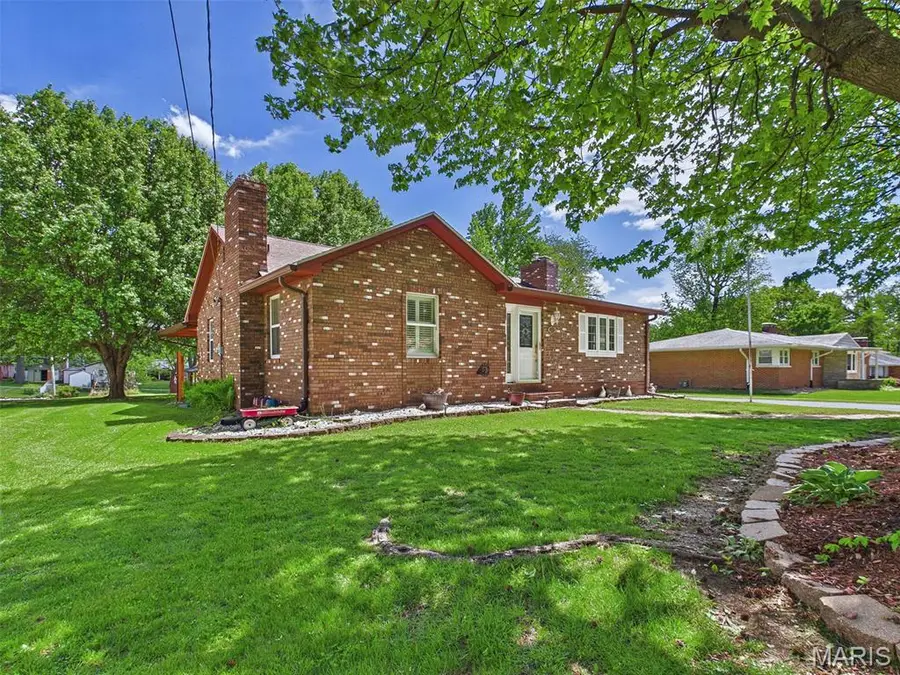 258 Norwood Place, East Alton, IL 62024 - #3