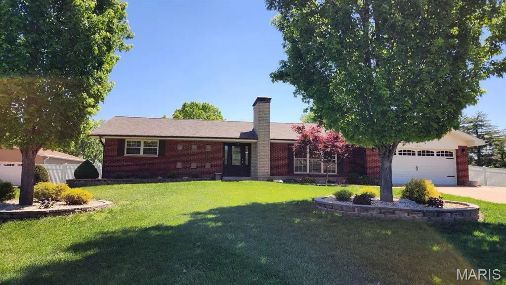 5452 Edelweis Lane, Saint Louis, MO 63129 - #1