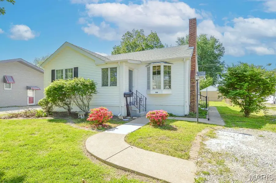109 E Jefferson Street, O Fallon, IL 62269 - #2