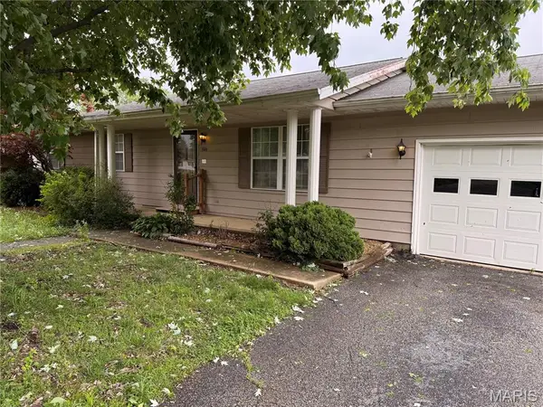 306 Dewolf, Odin, IL 62870