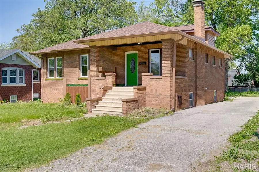 24 S 95th Street, Belleville, IL 62223 - #2