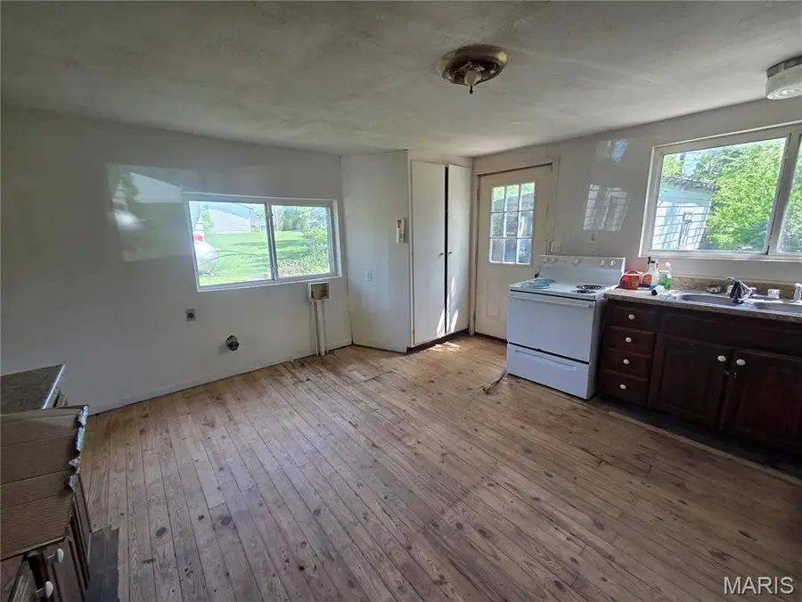 303 W 9th Street, Salem, MO 65560 - #3