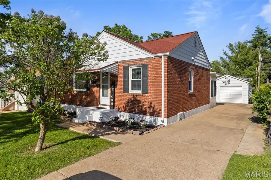 9814 Huntingdon Lane, Saint Louis, MO 63123 - #3
