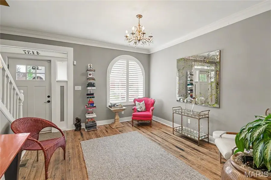 4137 Virginia Avenue, Saint Louis, MO 63118 - #3