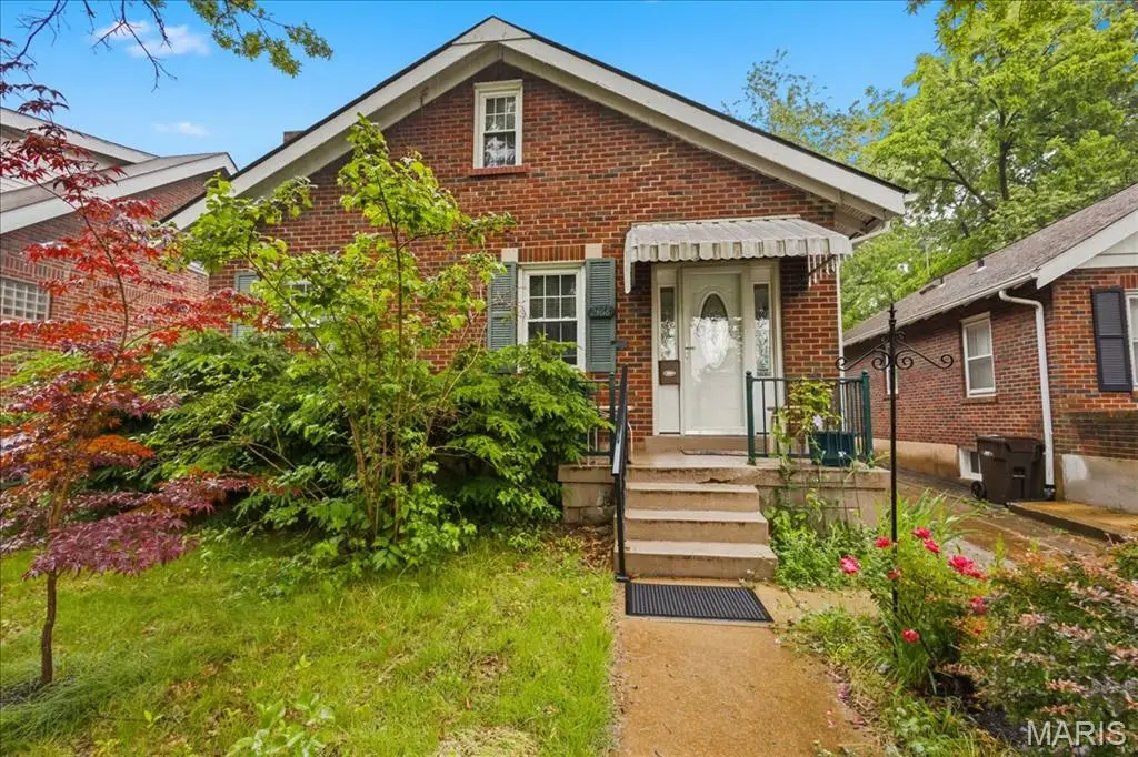 2468 Hartland Avenue, Sycamore Hills, MO 63114 - #1