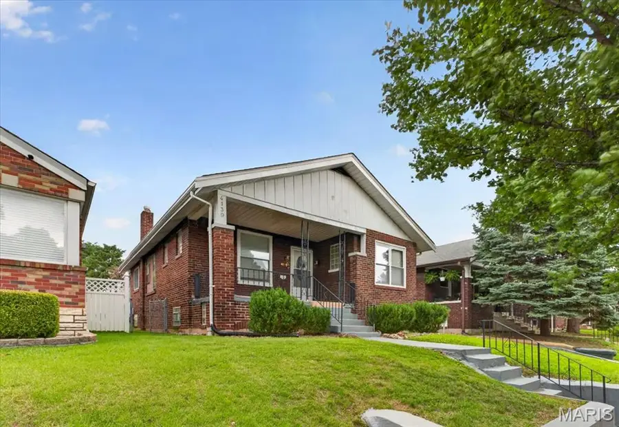 4139 Tholozan Avenue, Saint Louis, MO 63116 - #3