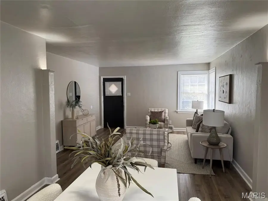 2419 Mary Avenue, Jennings, MO 63136 - #3