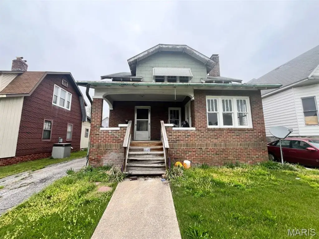 825 W Reed Street, Moberly, MO 65270 - #1