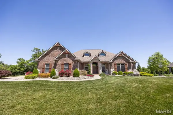1916 Windcrest Drive, O'Fallon, IL 62269