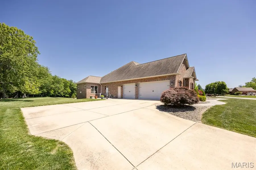 1916 Windcrest Drive, Caseyville, IL 62269 - #3