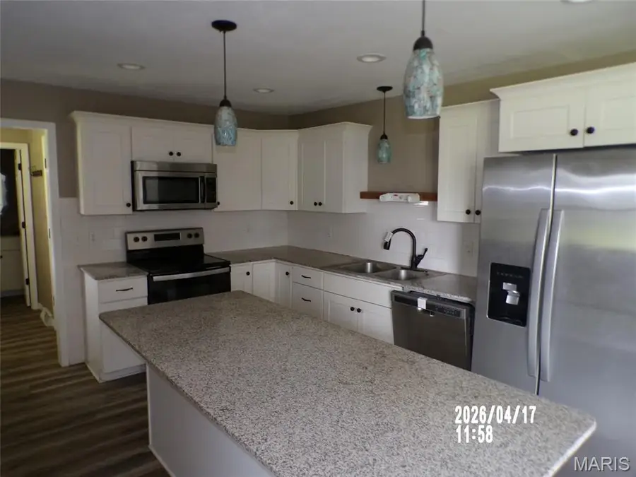 318 Farmers Lane, Lebanon, MO 65536 - #2