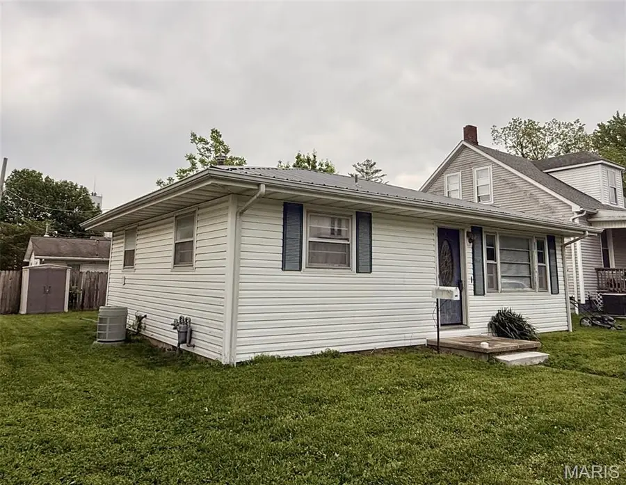 406 Madison Street, Red Bud, IL 62278 - #2