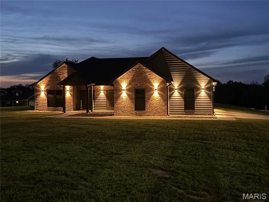 265 Gala, Hannibal, MO 63401 - #2