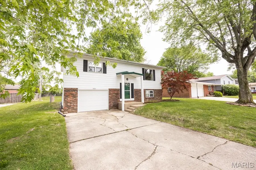 504 Joseph Drive, Fairview Heights, IL 62208 - #3