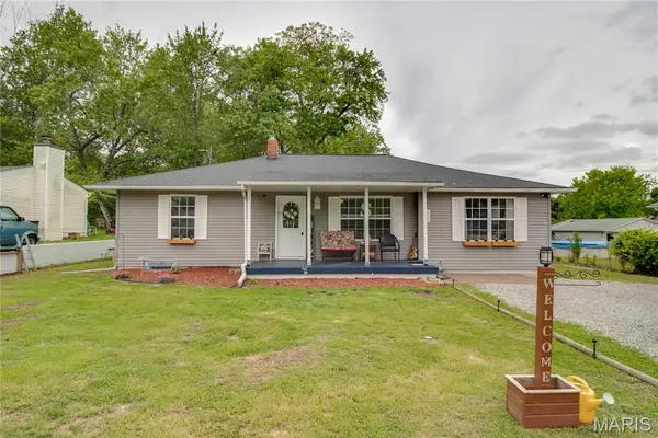 219 Sunset Drive, Bethalto, IL 62010