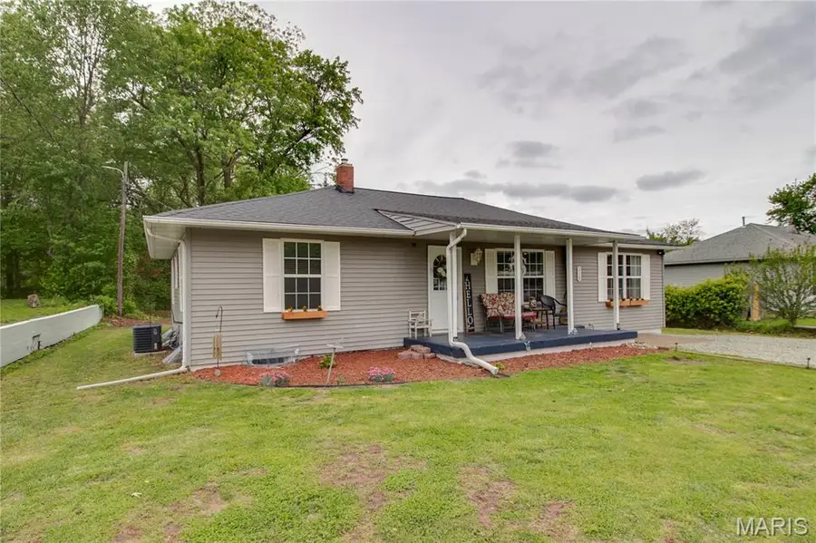 219 Sunset Drive, Bethalto, IL 62010 - #2