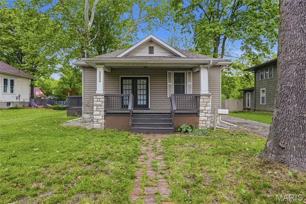 3024 Brown Street, Alton, IL 62002 - #1