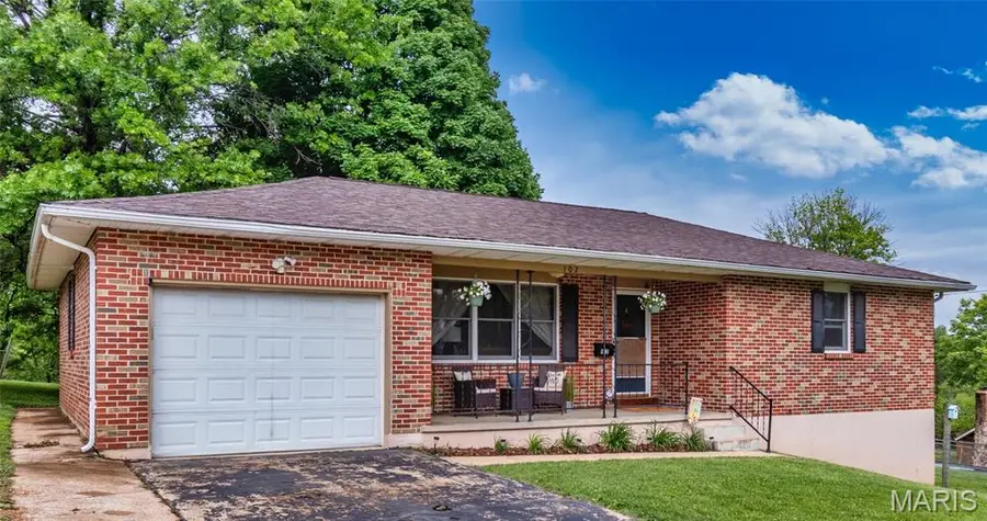 102 N Thomas Street, De Soto, MO 63020 - #2