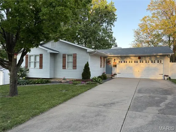 13 Spring Fawn Lane, St Peters, MO 63376