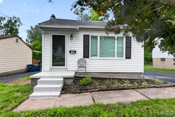 11038 Gertrude Avenue, St Ann, MO 63074