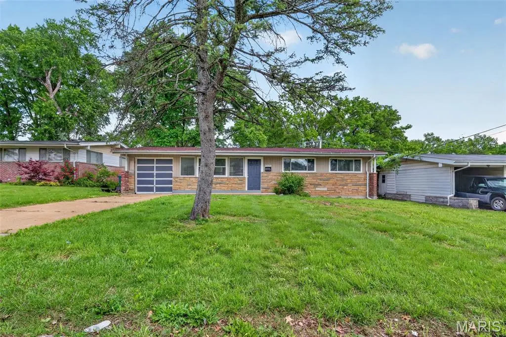10836 Hallstead Drive, Saint Louis, MO 63136 - #1