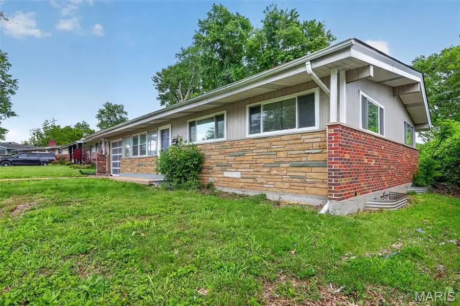 10836 Hallstead Drive, Saint Louis, MO 63136 - #3