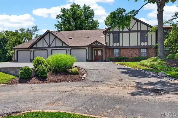 1629 Walpole Drive #D, Chesterfield, MO 63017