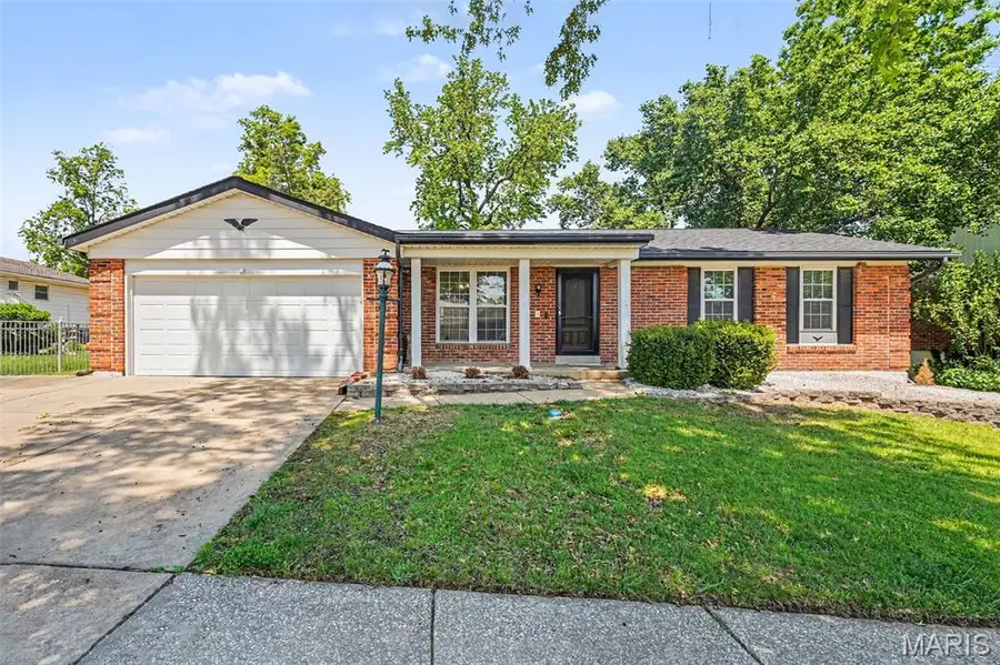 2765 Cathedral Drive, Saint Louis, MO 63129 - #3