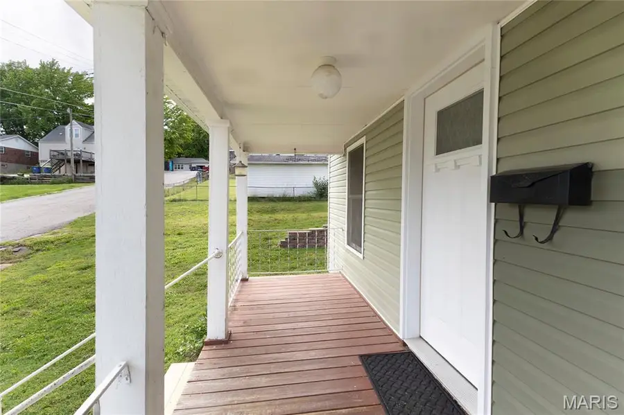 327 N 7th Street, Festus, MO 63028 - #3