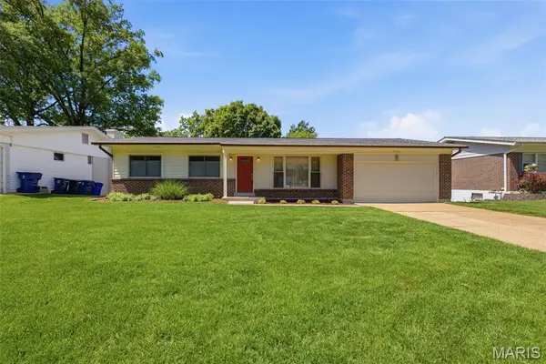 9131 Cherry Brook Lane, Crestwood, MO 63126