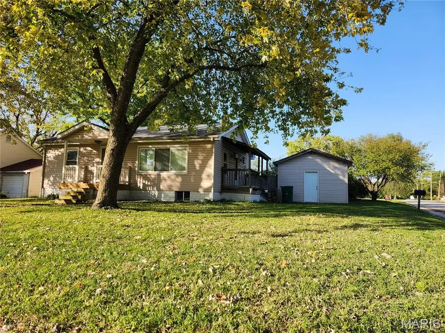 25 Gloria Street, East Saint Louis, IL 62206 - #2