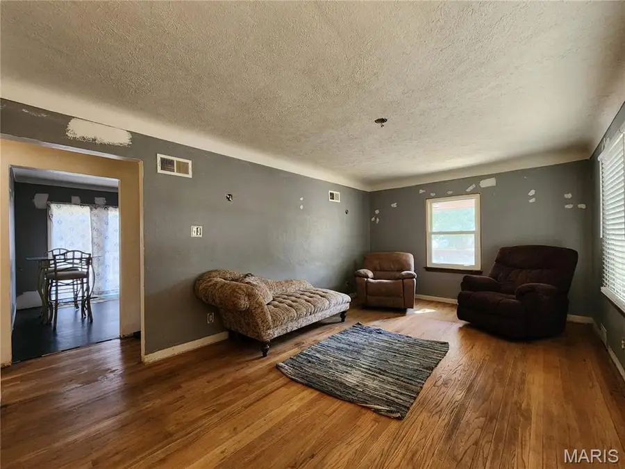 25 Gloria Street, East Saint Louis, IL 62206 - #3