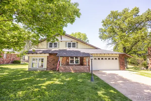 621 Harvard Drive, Edwardsville, IL 62025